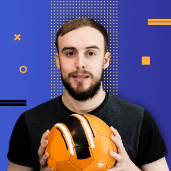 Goal signs first eSports player